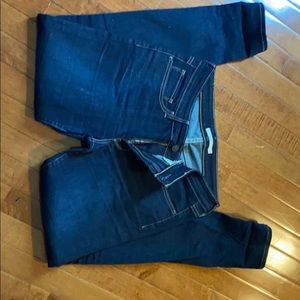 711 series dark denim